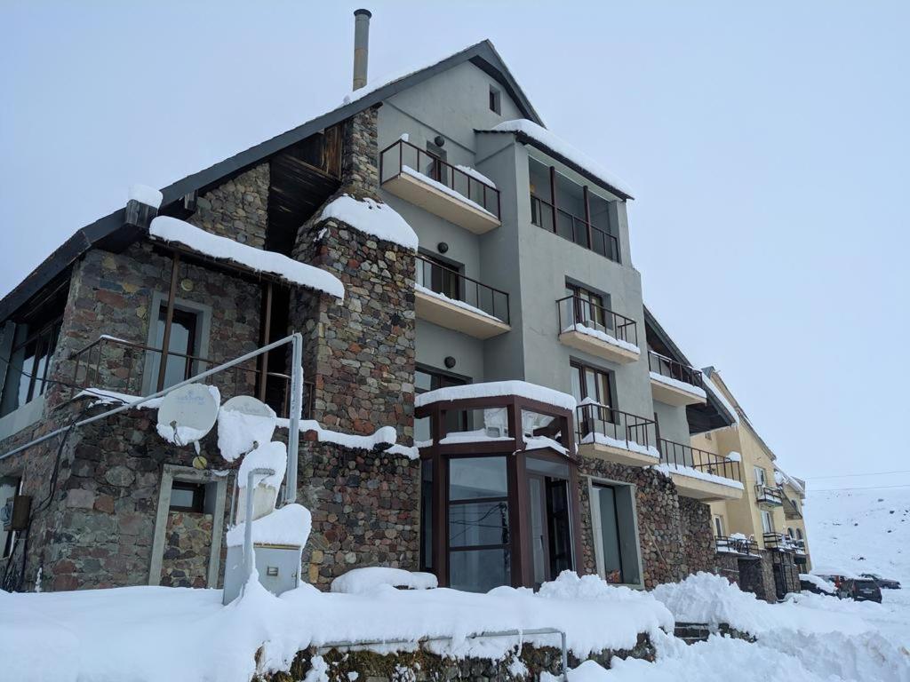 New Shino Gudauri Hotel Exterior photo